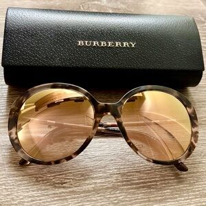 BURBERRY sunglasses